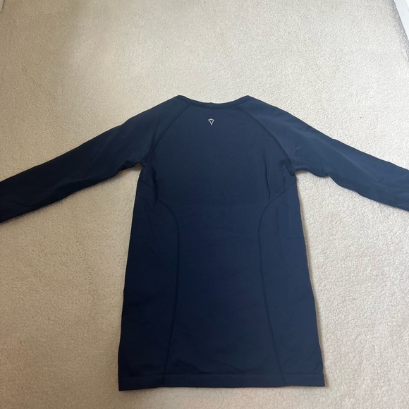 ivivva long sleeve - Picture 2 of 3